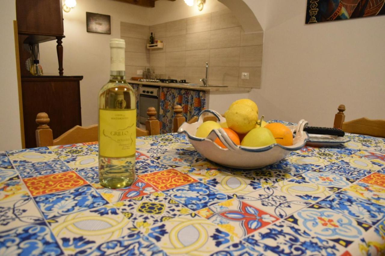 Pietro Holiday Home Castellammare del Golfo Buitenkant foto